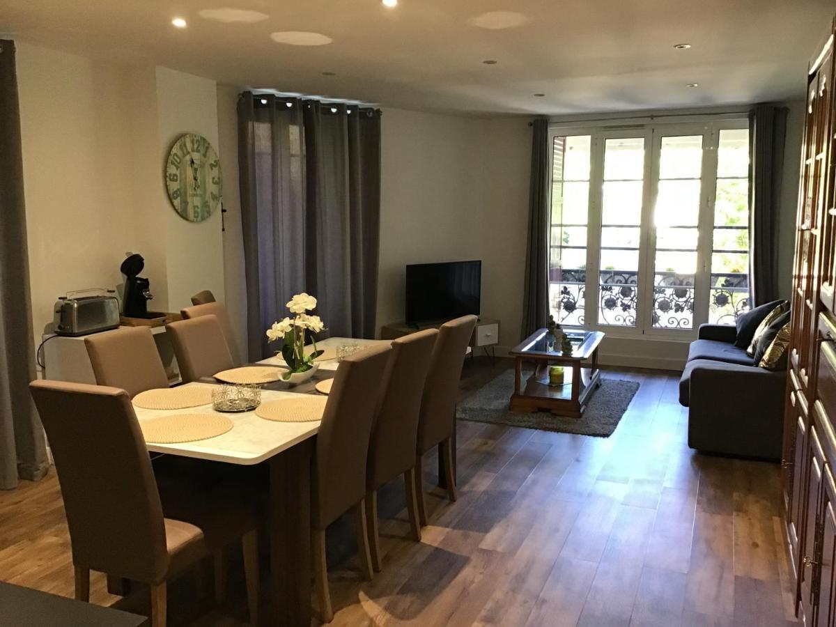 Magnifique T4 Avec Terrasse A Saint-Nectaire - 8 Pers Διαμέρισμα Εξωτερικό φωτογραφία